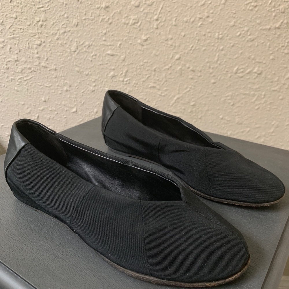 Eileen Fisher Black Flats - Picture 5 of 8